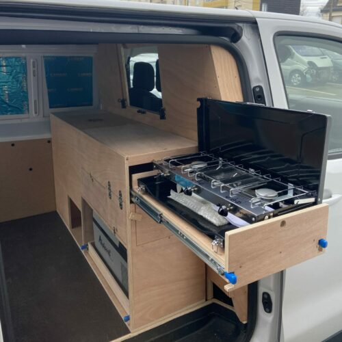 Meuble de cuisine - réchaud Ma malle d'enfer - Transformer votre véhicule de tout les jours en van aménagé avec nos kits d'aménagement - meuble de cuisine pour utilitaires fourgons et vans